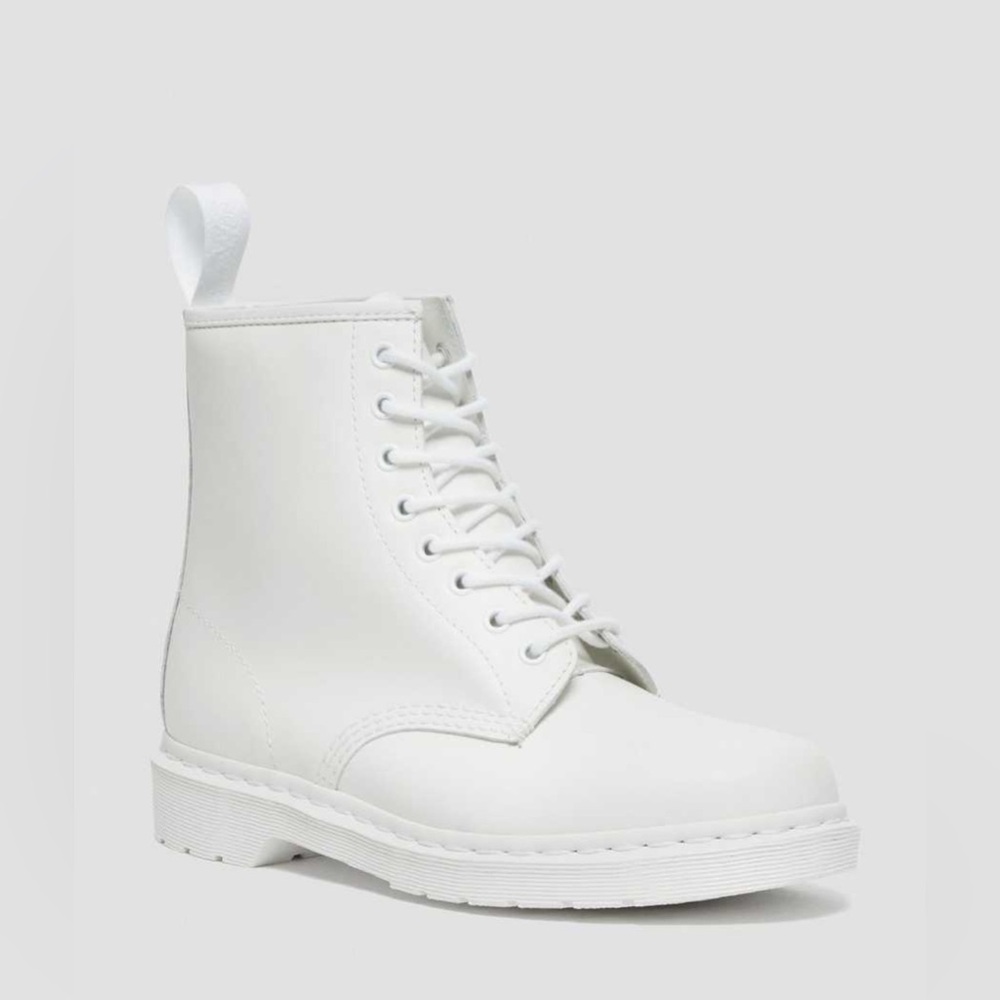 1460 MONO SMOOTH LEATHER LACE UP BOOTS SIZE 10 US M